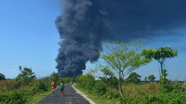 India – Huge Fire Now Breaks Out At Gas Well Blowout
